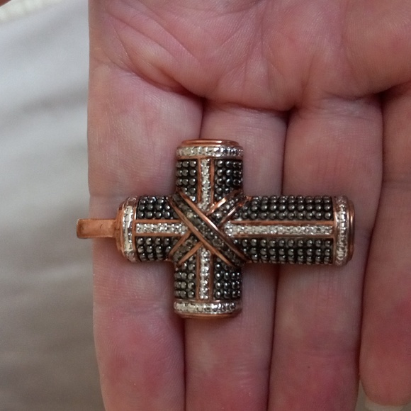 Champagne & White Diamond Cross Pendant. - Picture 5 of 7